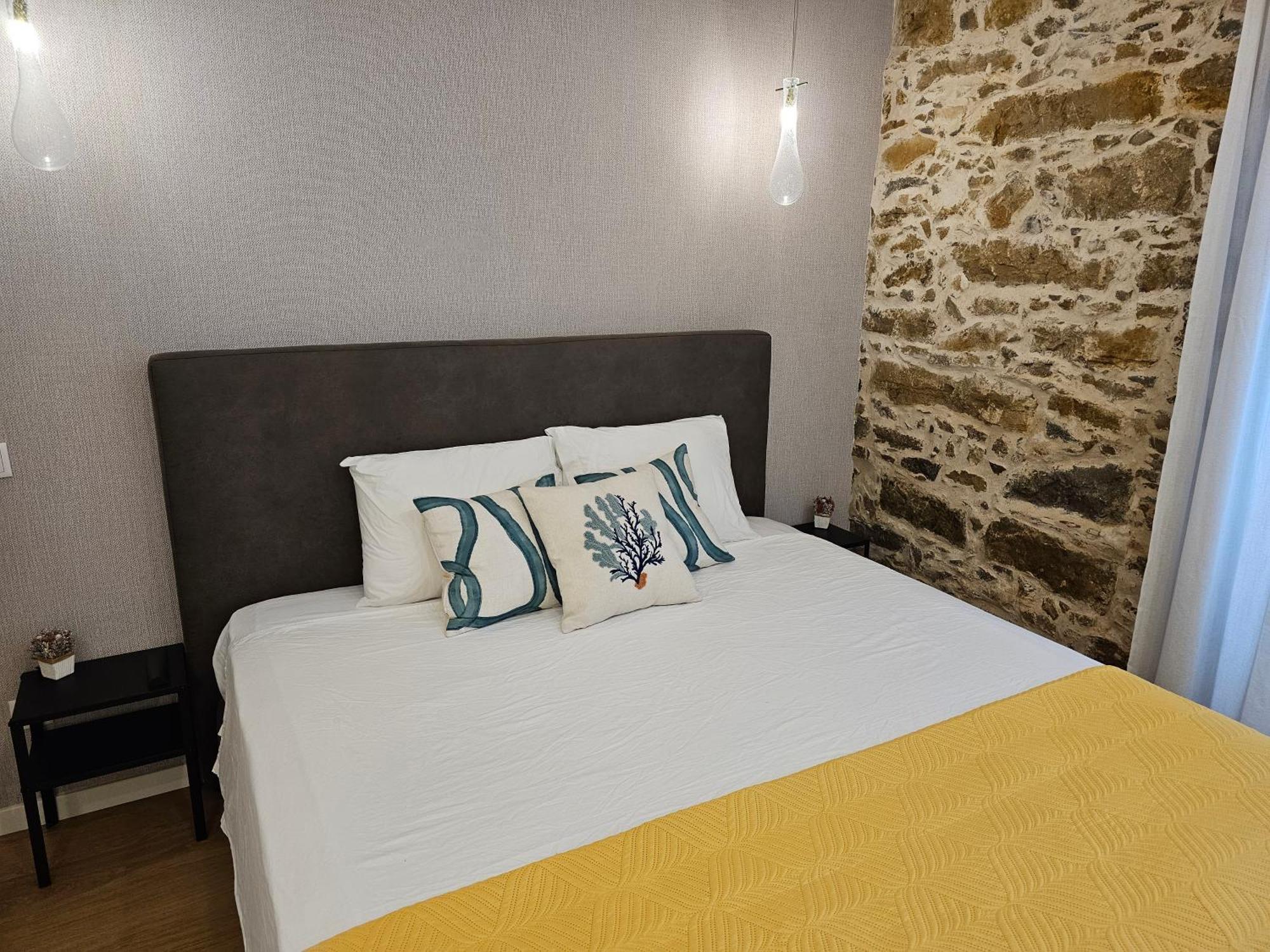 Surfsoul Guesthouse - Bed And Breakfast Peniche Kültér fotó